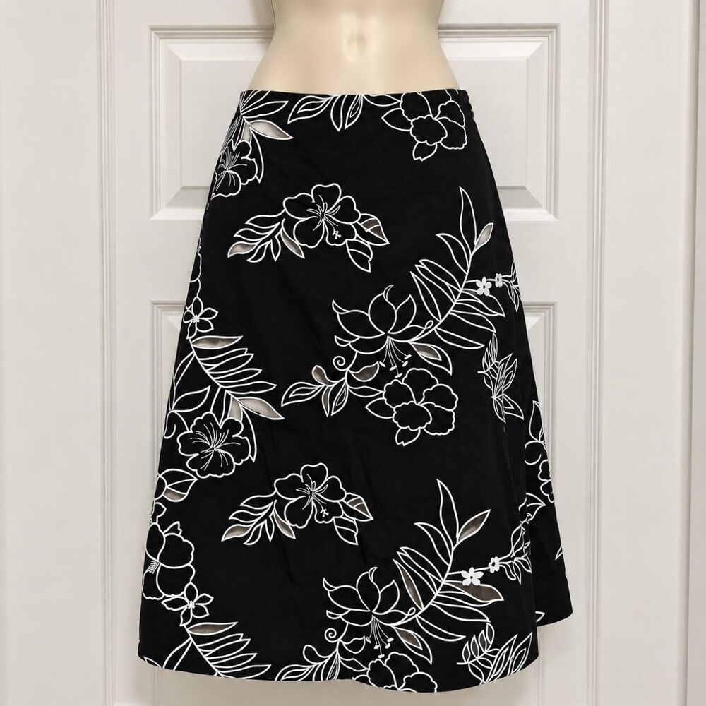 White-house-black-market Women's Black Skirt